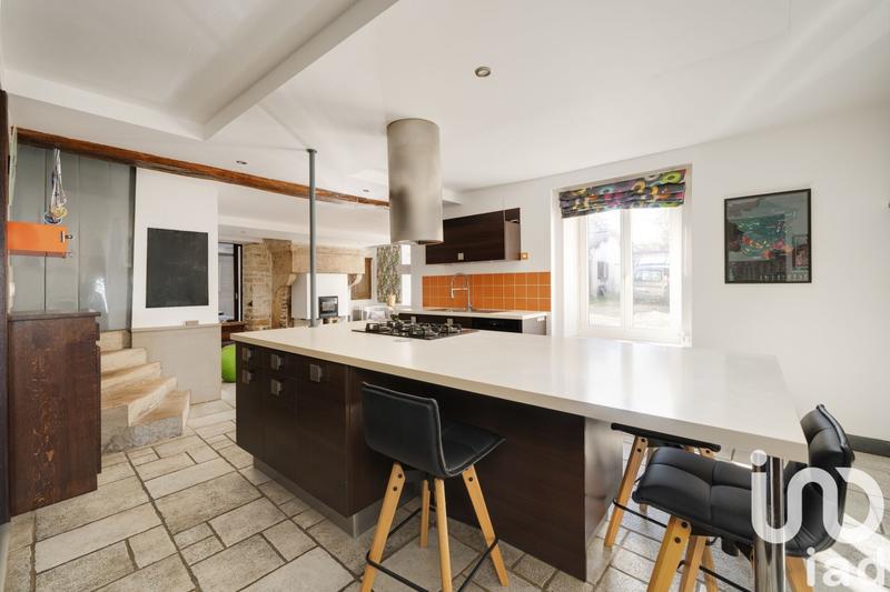 Maison - 296 m² - 10 pièces