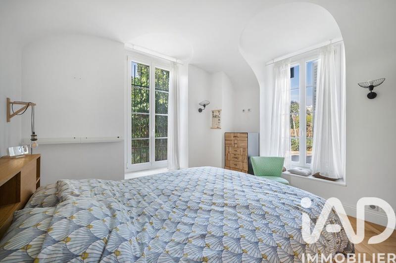 Appartement - 143 m² - 5 pièces