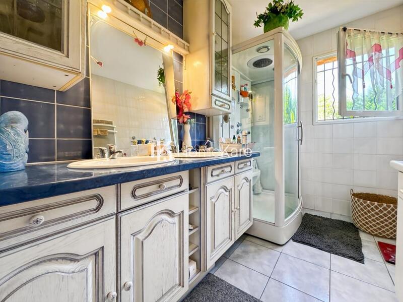 Maison - 158 m² - 6 pièces