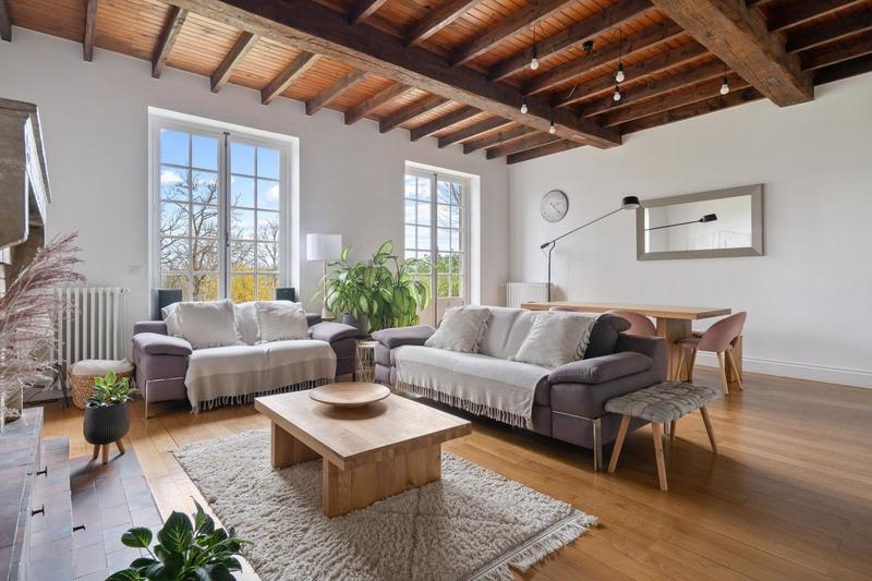 Maison - 200 m² - 6 pièces