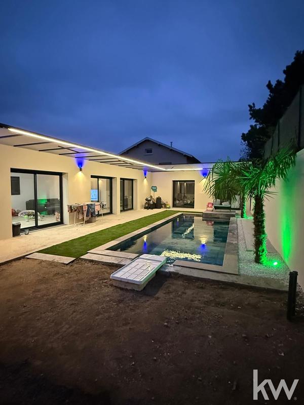 Maison - 112 m² - 4 pièces