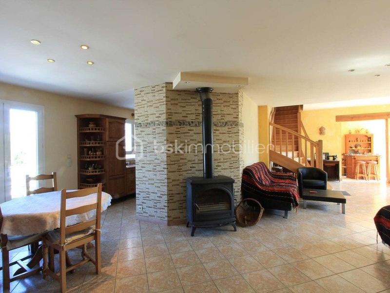 Propriété - 368 m² - 14 pièces