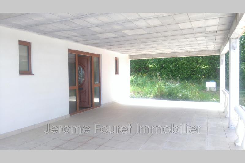 Maison - 900 m² - 6 pièces