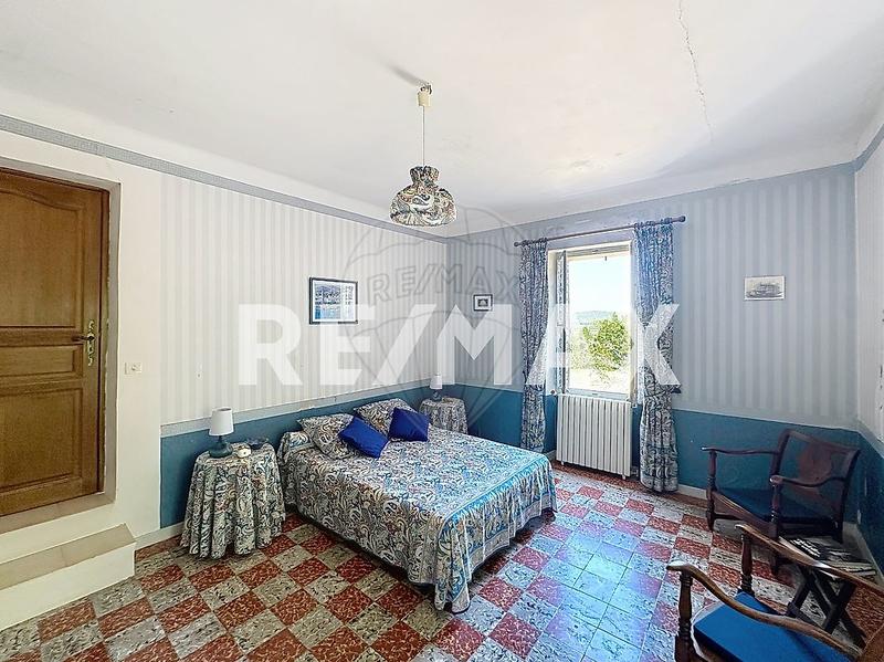 Mas - 191 m² - 6 pièces