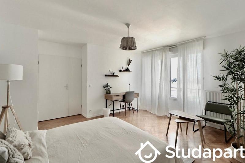 Chambre - 9 m² - 1 pièce