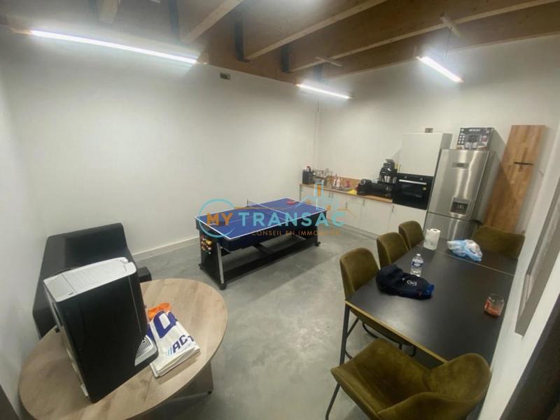 Local d'activité / Entrepôt - 1 032 m²