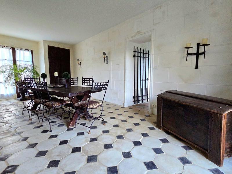 Maison - 206 m² - 10 pièces