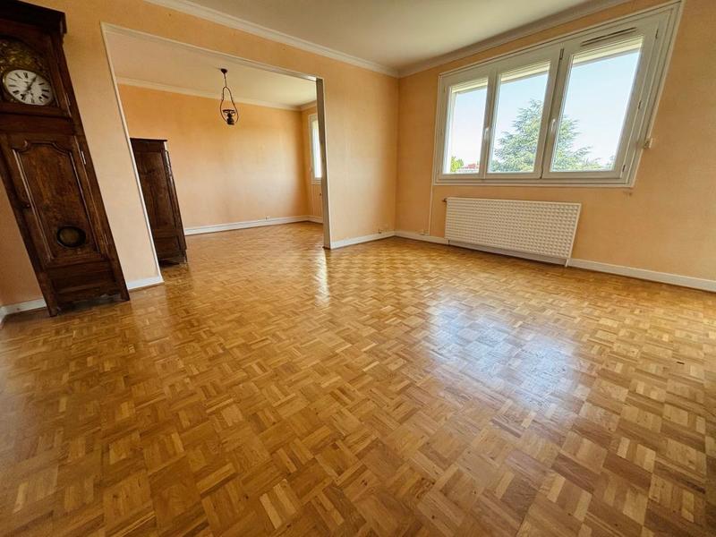 Appartement - 107 m² - 5 pièces