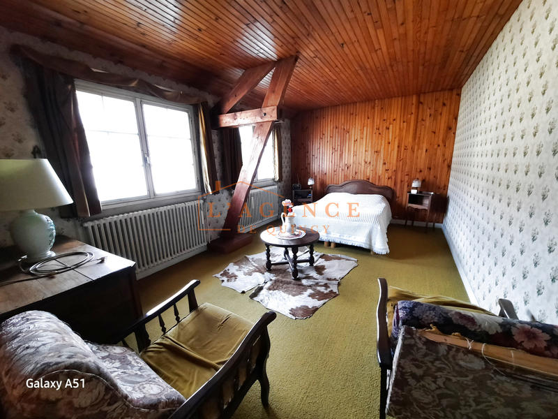 Maison - 121 m² - 4 pièces