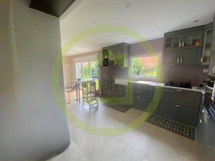 Maison - 166 m² - 6 pièces