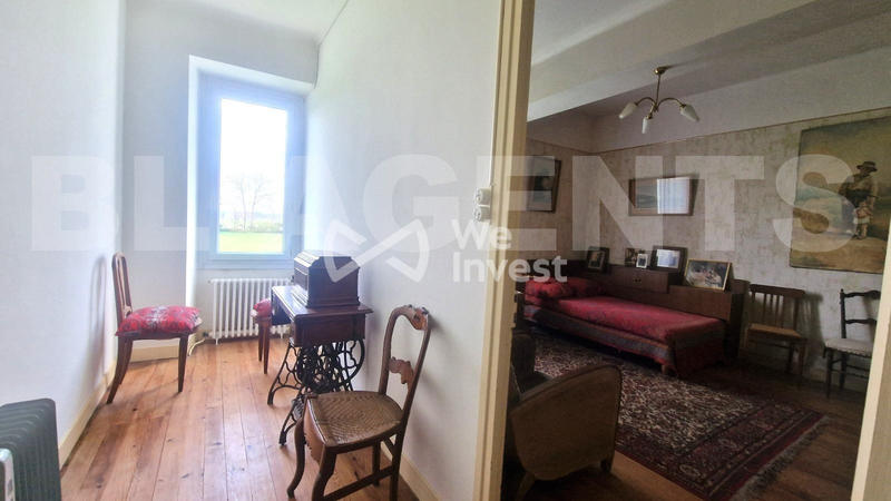 Maison - 228 m² - 6 pièces