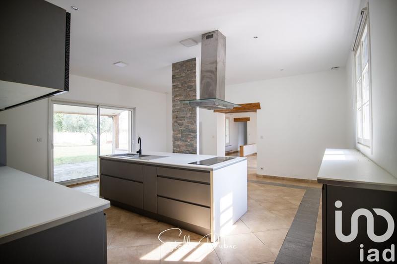 Maison - 185 m² - 6 pièces