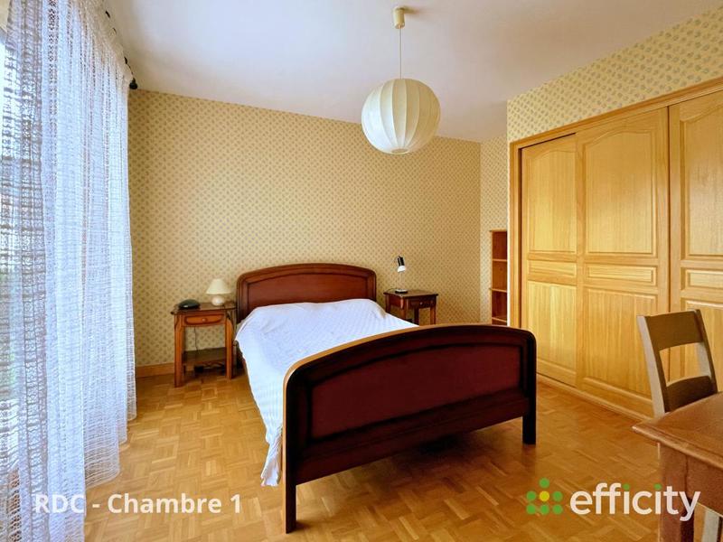 Maison - 191 m² - 7 pièces