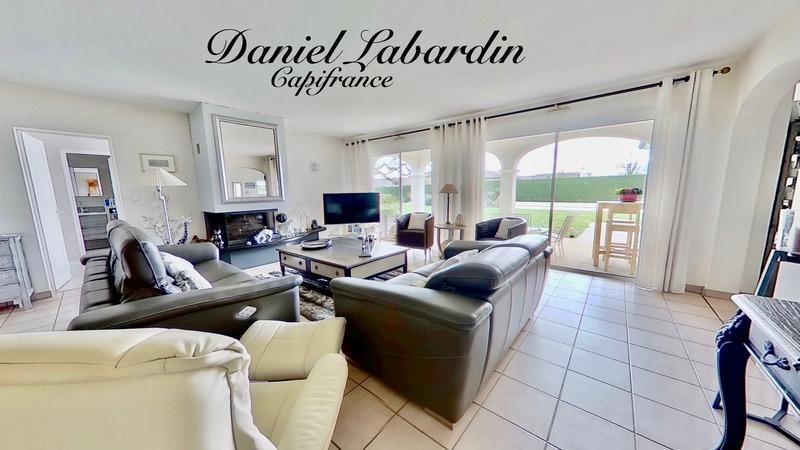 Villa - 220 m² - 7 pièces