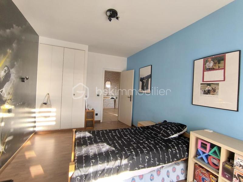 Maison traditionnelle - 290 m² - 9 pièces