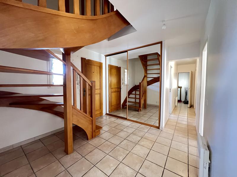 Maison - 156 m² - 6 pièces