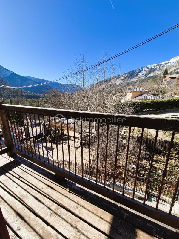 Immeuble - 240 m² - 10 pièces