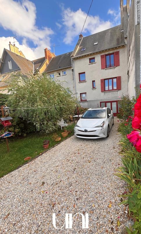 Maison - 150 m² - 5 pièces