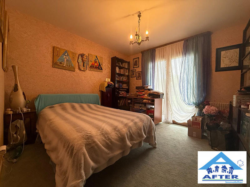 Maison - 203 m² - 7 pièces