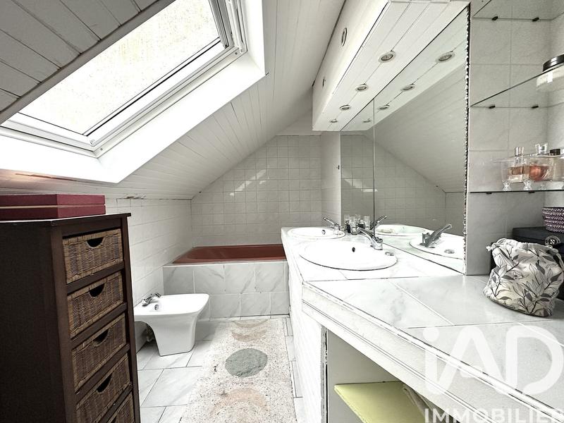 Maison - 125 m² - 6 pièces