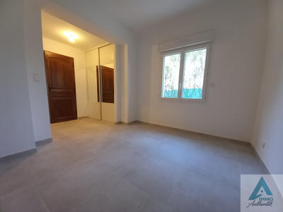 Appartement - 145 m² - 5 pièces