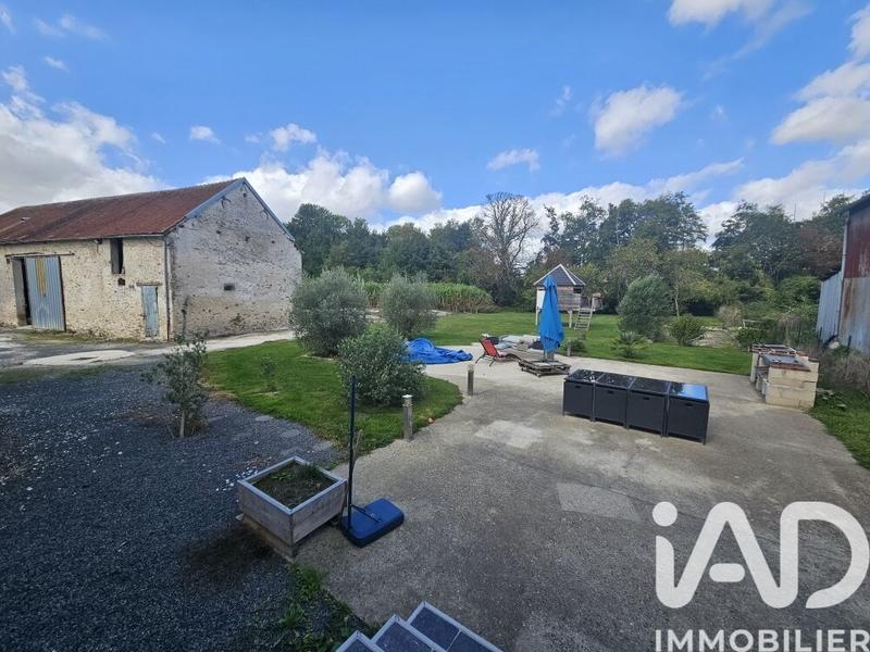 Maison - 232 m² - 7 pièces