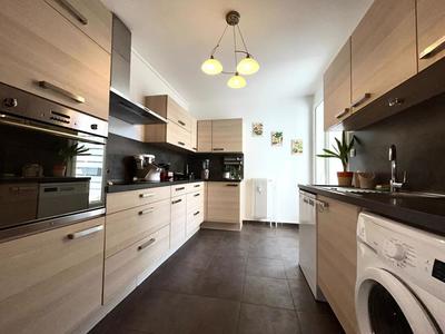 Appartement - 90 m² - 4 pièces