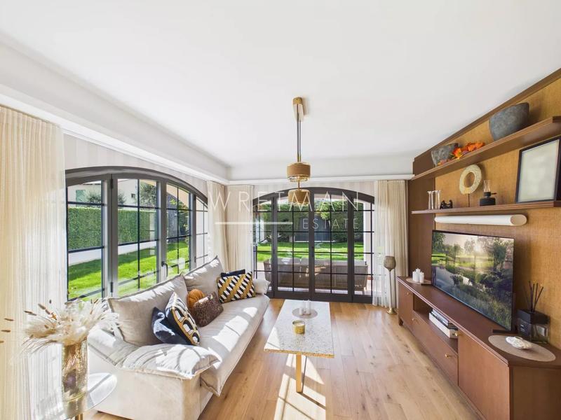 Villa - 165 m² - 6 pièces