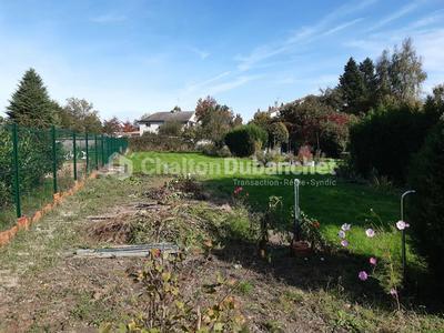 Terrain constructible - 850 m²