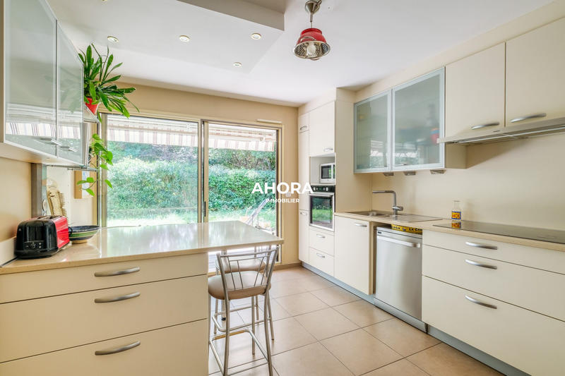 Appartement - 139 m² - 5 pièces