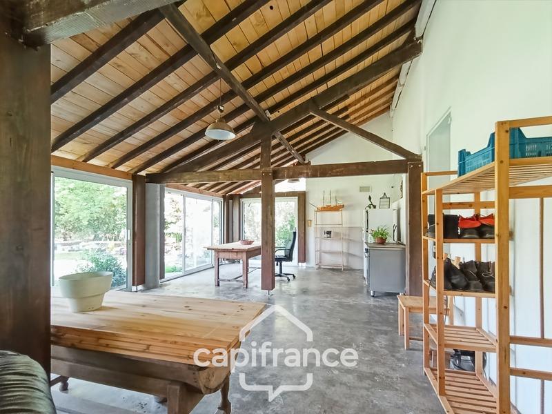 Moulin - 330 m² - 7 pièces