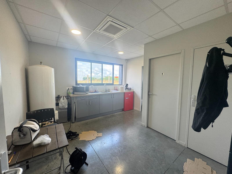 Local commercial - 258 m² - 5 pièces