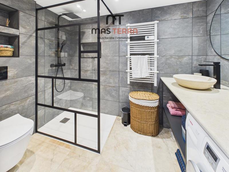 Maison - 183 m² - 7 pièces