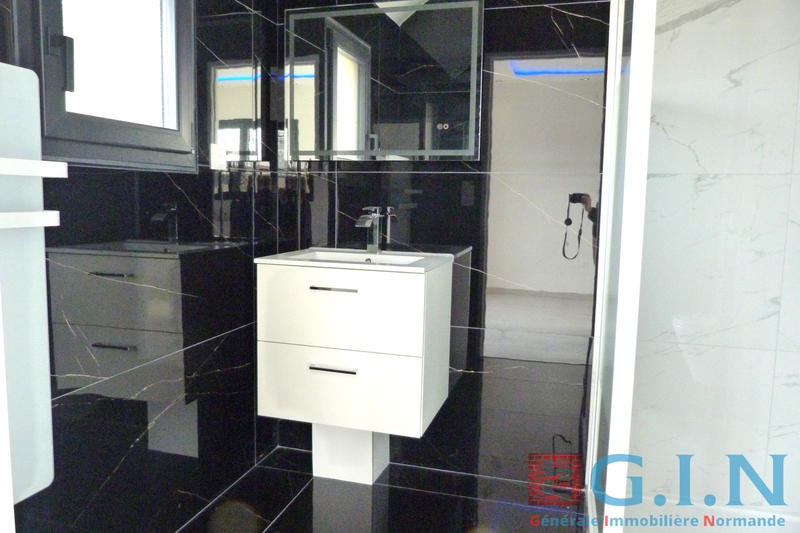 Maison - 173 m² - 7 pièces