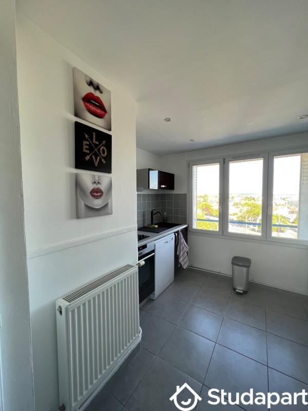 Chambre - 12 m² - 1 pièce