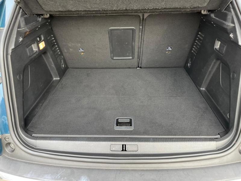 Peugeot 3008 II 1.6 Hybrid 225 E-Eat8 Allure Pack