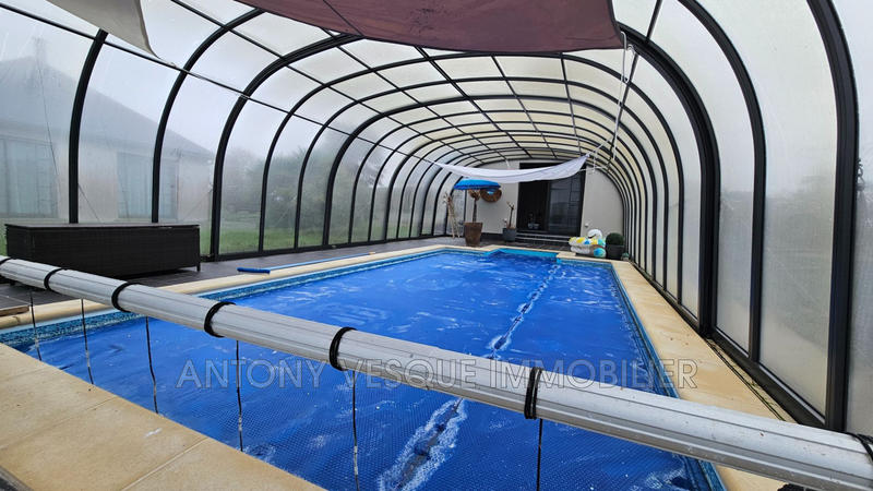 Maison - 160 m² - 7 pièces