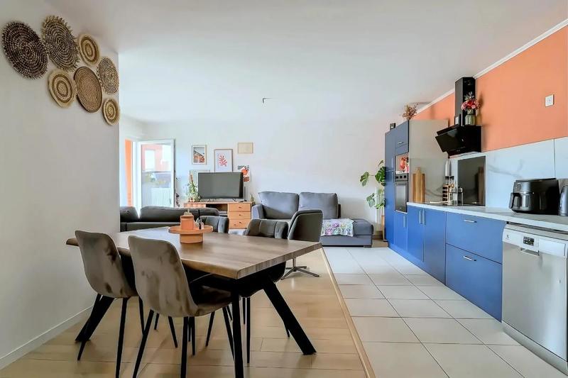 Appartement - 84 m² - 4 pièces