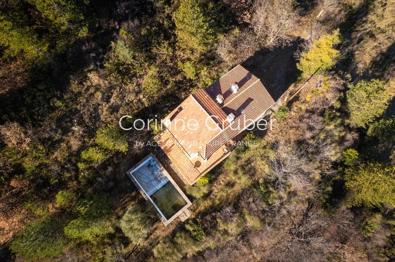 Maison - 94 m² - 5 pièces