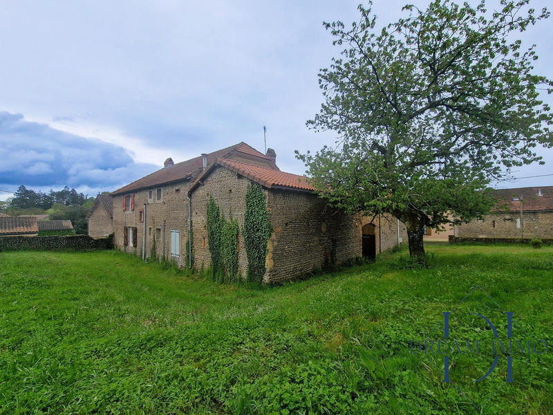 Maison - 213 m² - 9 pièces