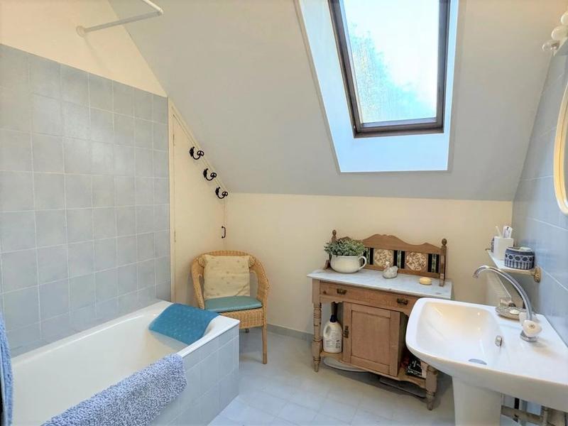 Propriété - 204 m² - 9 pièces