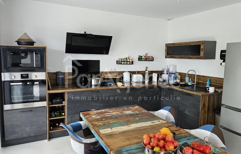 Maison - 82 m² - 3 pièces