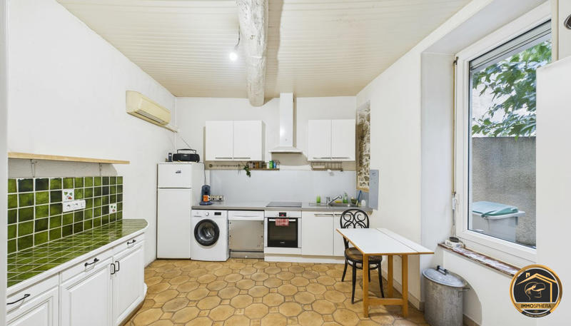 Maison ancienne - 250 m² - 7 pièces