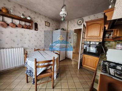 Maison - 200 m² - 8 pièces