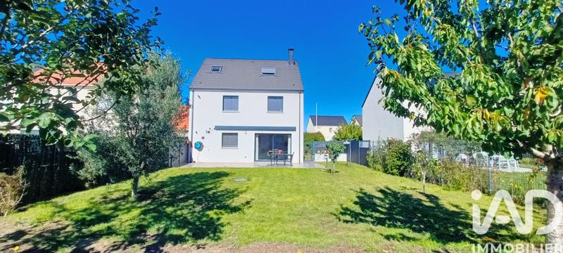 Maison - 135 m² - 6 pièces
