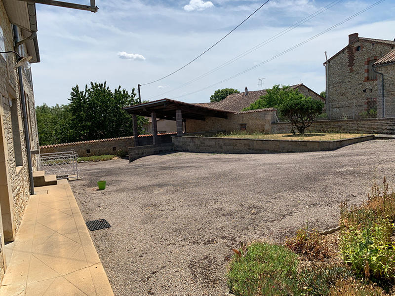 Maison - 104 m² - 4 pièces