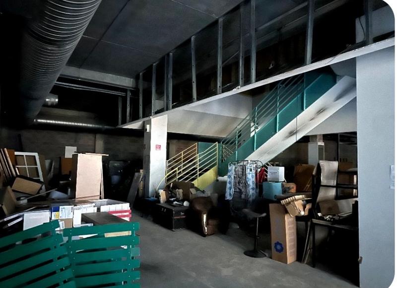 Local commercial - 1 052 m²