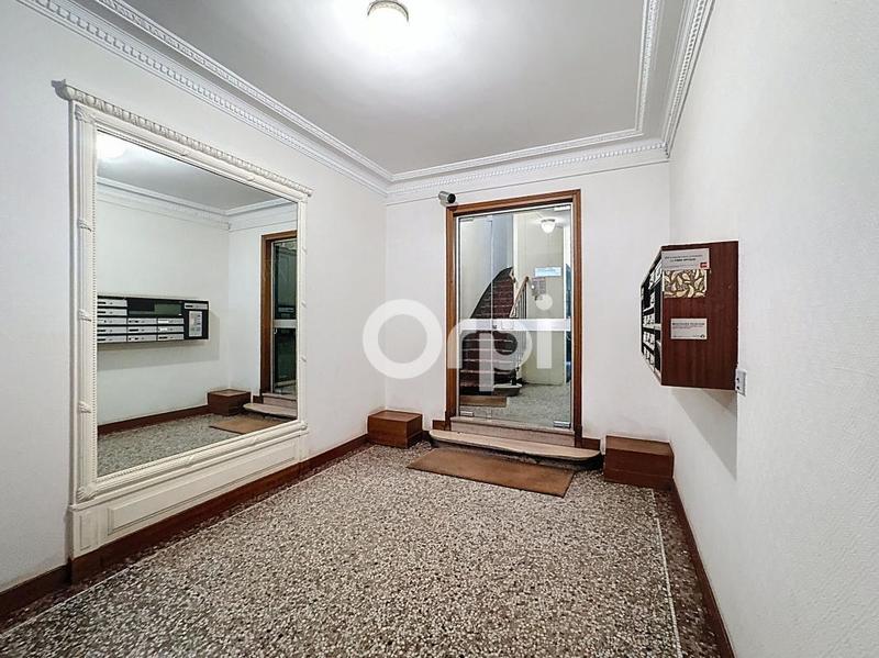 Appartement - 100 m² - 5 pièces