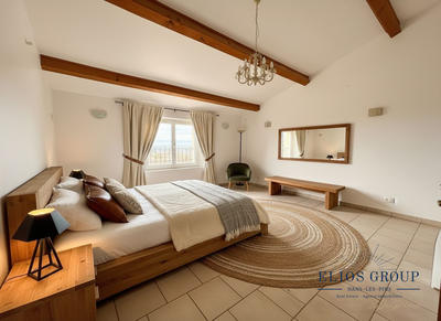 Maison - 158 m² - 4 pièces