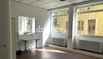 Bureau - 62 m² - 4 pièces